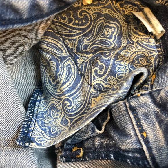 American Eagle ripped skinny jeans ✨ - Picture 3 of 6